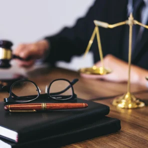 Составление иска, апелляционных и кассационных жалоб, защита в суде